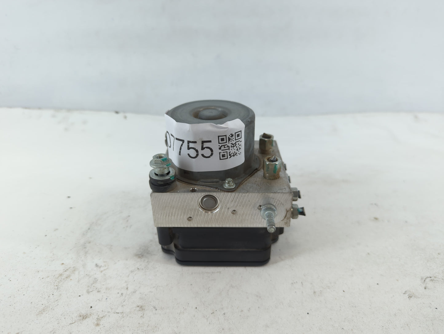 2017 Nissan Rogue ABS Pump Control Module Replacement P/N:47660 5HK3A Fits OEM Used Auto Parts - Oemusedautoparts1.com