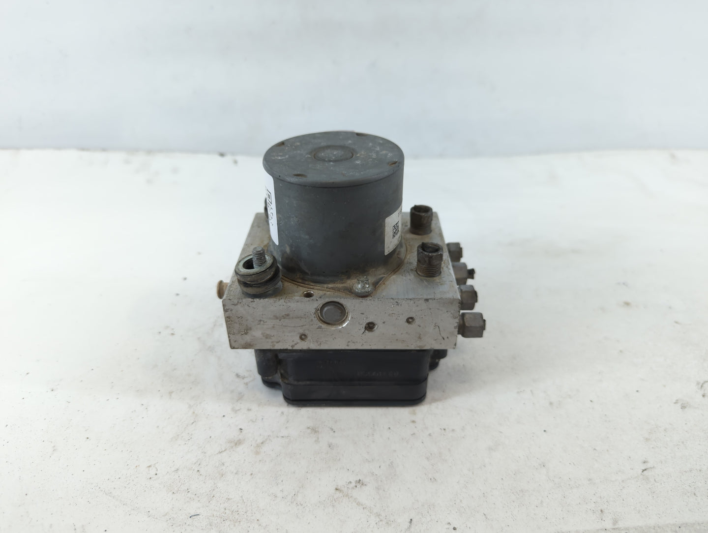 2015-2020 Dodge Grand Caravan ABS Pump Control Module Replacement P/N:P68183803AD Fits Fits 2015 2016 2017 2018 2019 2020 OEM Used Auto Parts - Oemusedautoparts1.com