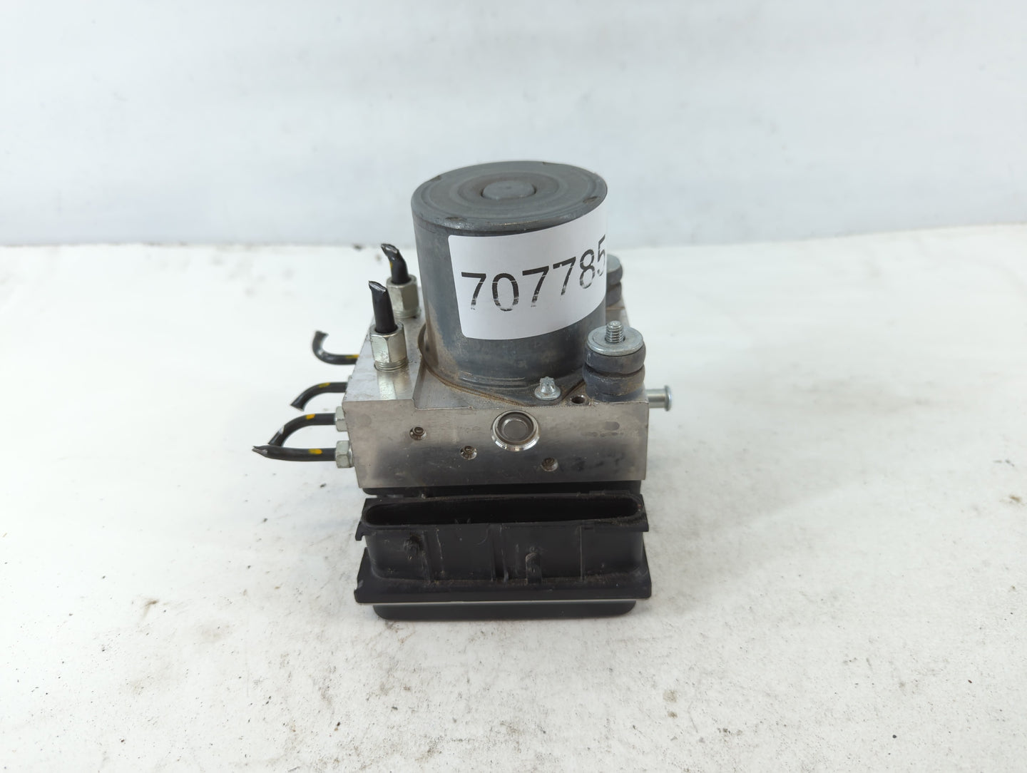 2016-2017 Infiniti Qx50 ABS Pump Control Module Replacement P/N:47660 6WA0A 0 265 252 665 Fits Fits 2016 2017 OEM Used Auto Parts - Oemusedautoparts1.com