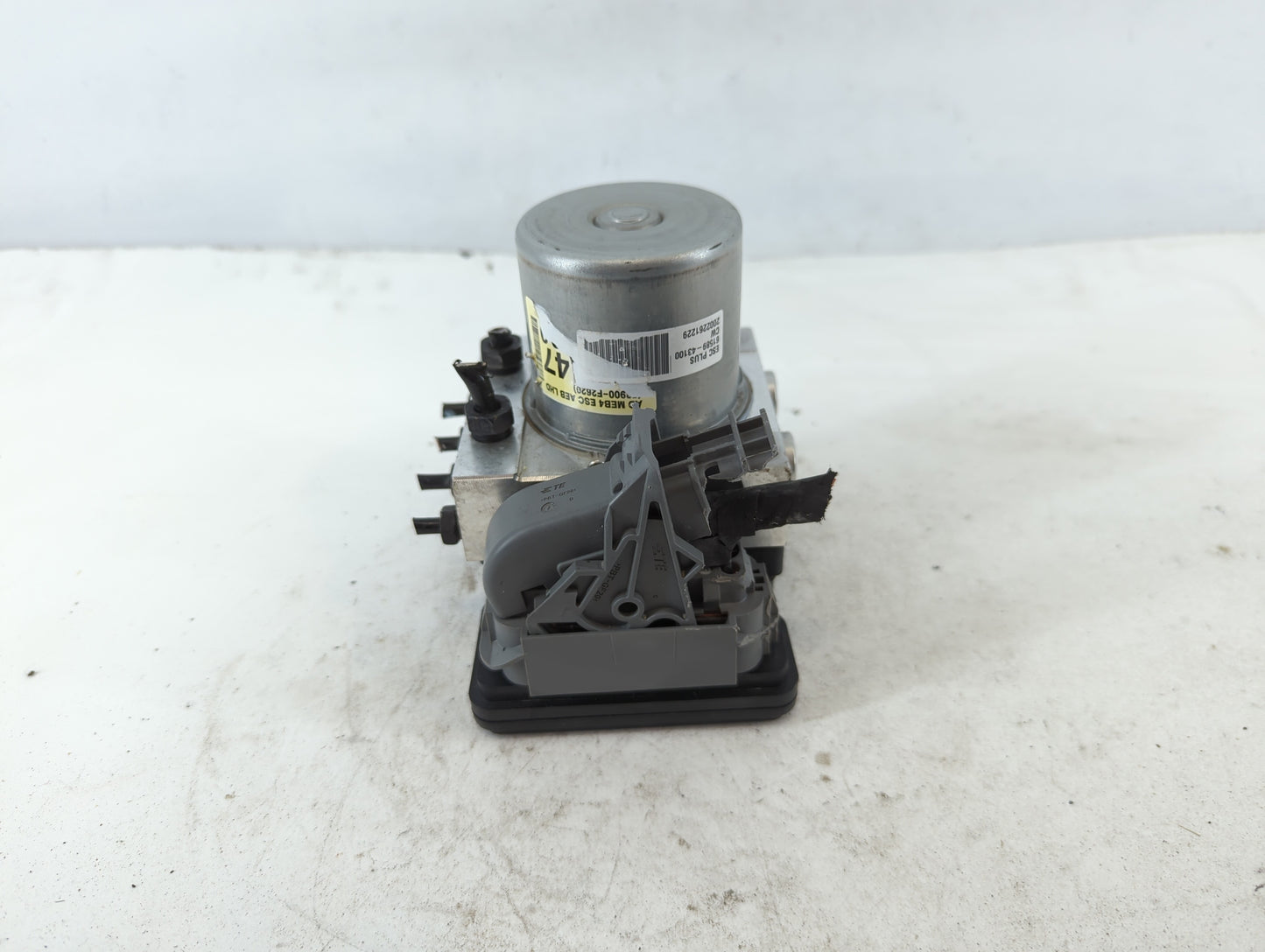 2019-2020 Hyundai Elantra ABS Pump Control Module Replacement P/N:F2589-22900 Fits Fits 2019 2020 OEM Used Auto Parts - Oemusedautoparts1.com