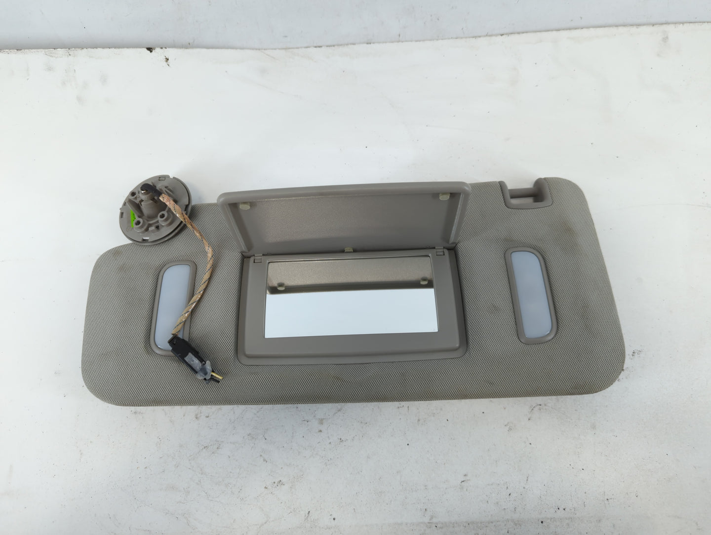 2013-2021 Buick Encore Sun Visor Shade Replacement Driver Left Mirror Fits Fits 2013 2014 2015 2016 2017 2018 2019 2020 2021 OEM Used Auto Parts - Oemusedautoparts1.com