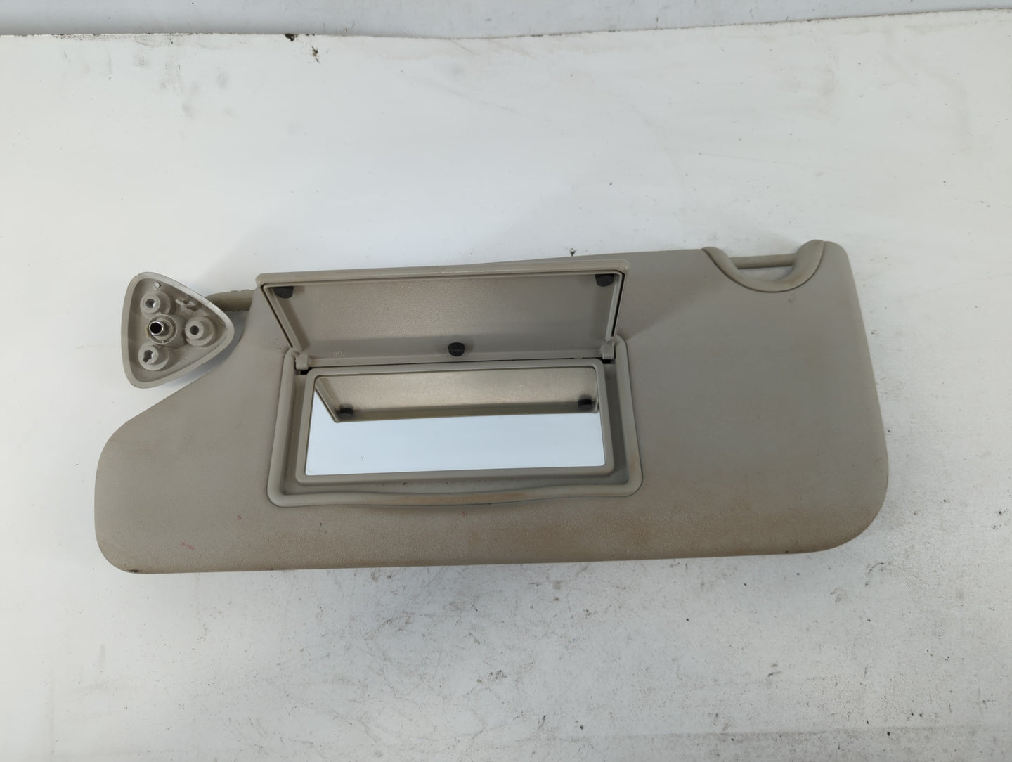 2014 Dodge Journey Sun Visor Shade Replacement Passenger Right Mirror Fits OEM Used Auto Parts - Oemusedautoparts1.com