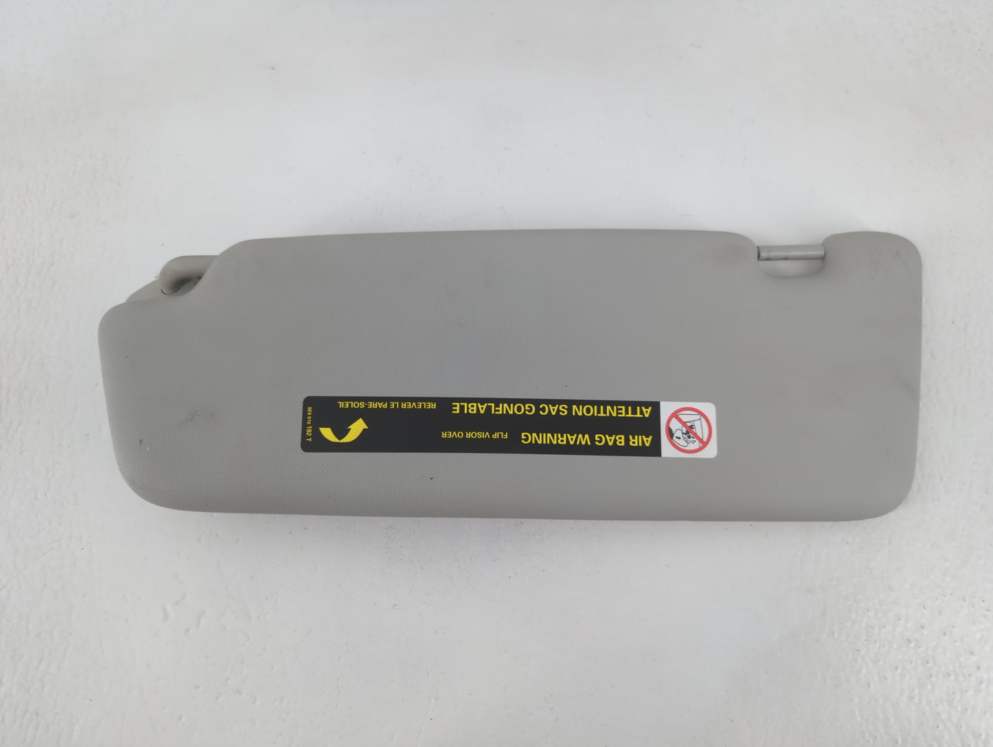 2013-2016 Audi A4 Sun Visor Shade Replacement Passenger Right Mirror Fits Fits 2013 2014 2015 2016 OEM Used Auto Parts - Oemusedautoparts1.com