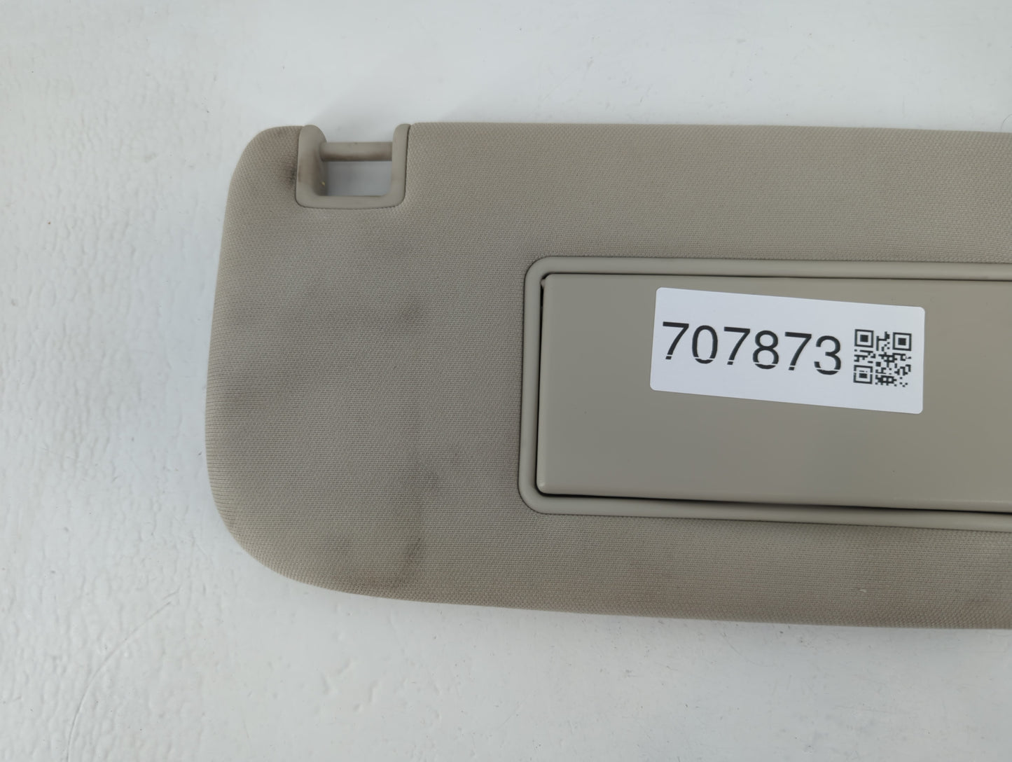 2011-2013 Jeep Grand Cherokee Sun Visor Shade Replacement Passenger Right Mirror Fits OEM Used Auto Parts - Oemusedautoparts1.com