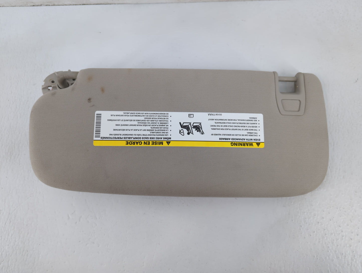 2011-2013 Jeep Grand Cherokee Sun Visor Shade Replacement Passenger Right Mirror Fits OEM Used Auto Parts - Oemusedautoparts1.com