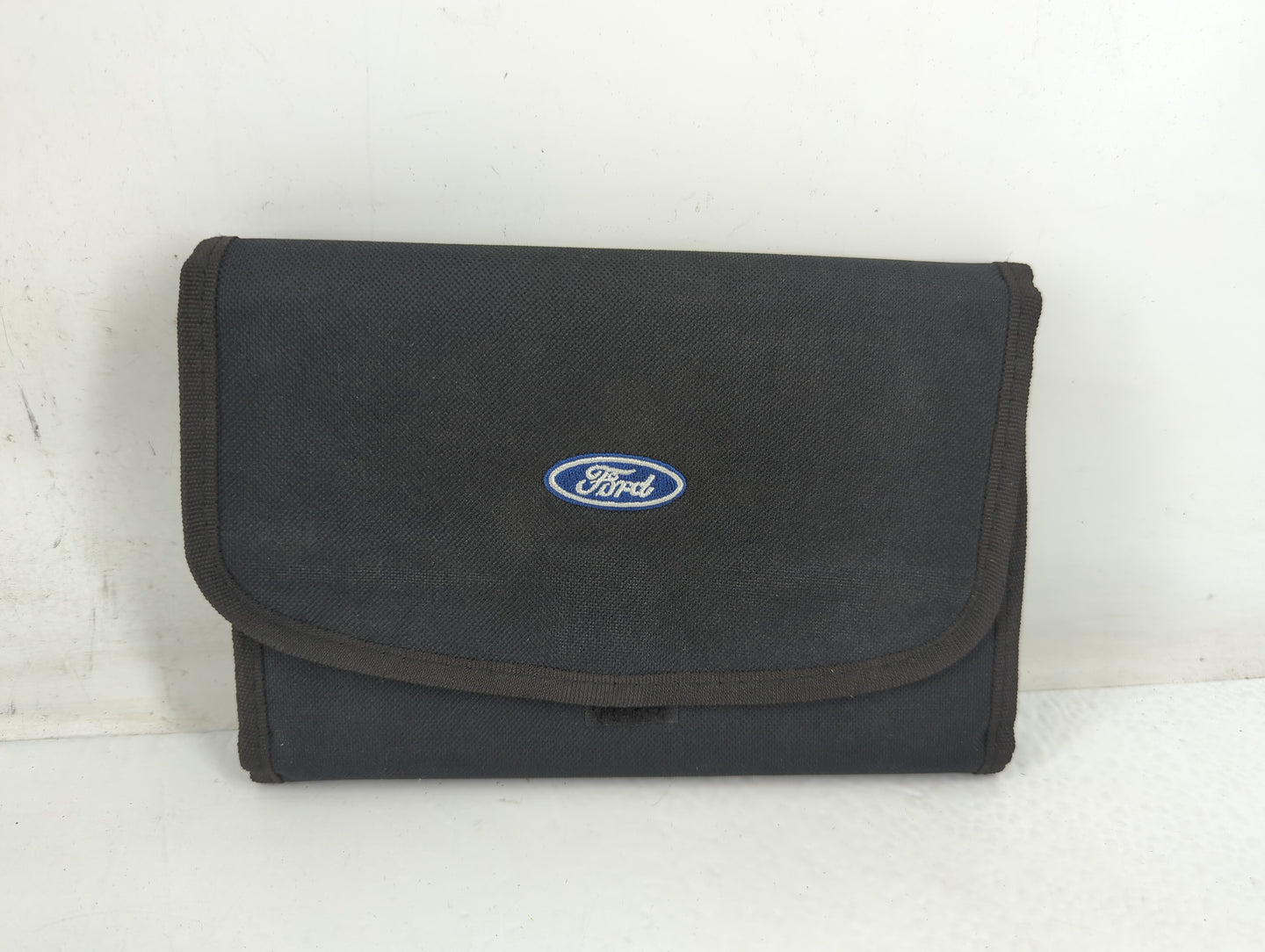 2013 Ford Fusion Owners Manual Book Guide P/N:DE5J 19A321 AA OEM Used Auto Parts - Oemusedautoparts1.com