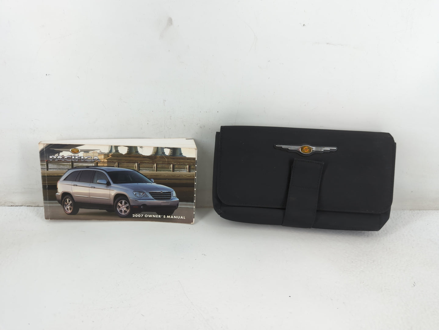 2007 Chrysler Pacifica Owners Manual Book Guide P/N:81-026-0742 OEM Used Auto Parts - Oemusedautoparts1.com