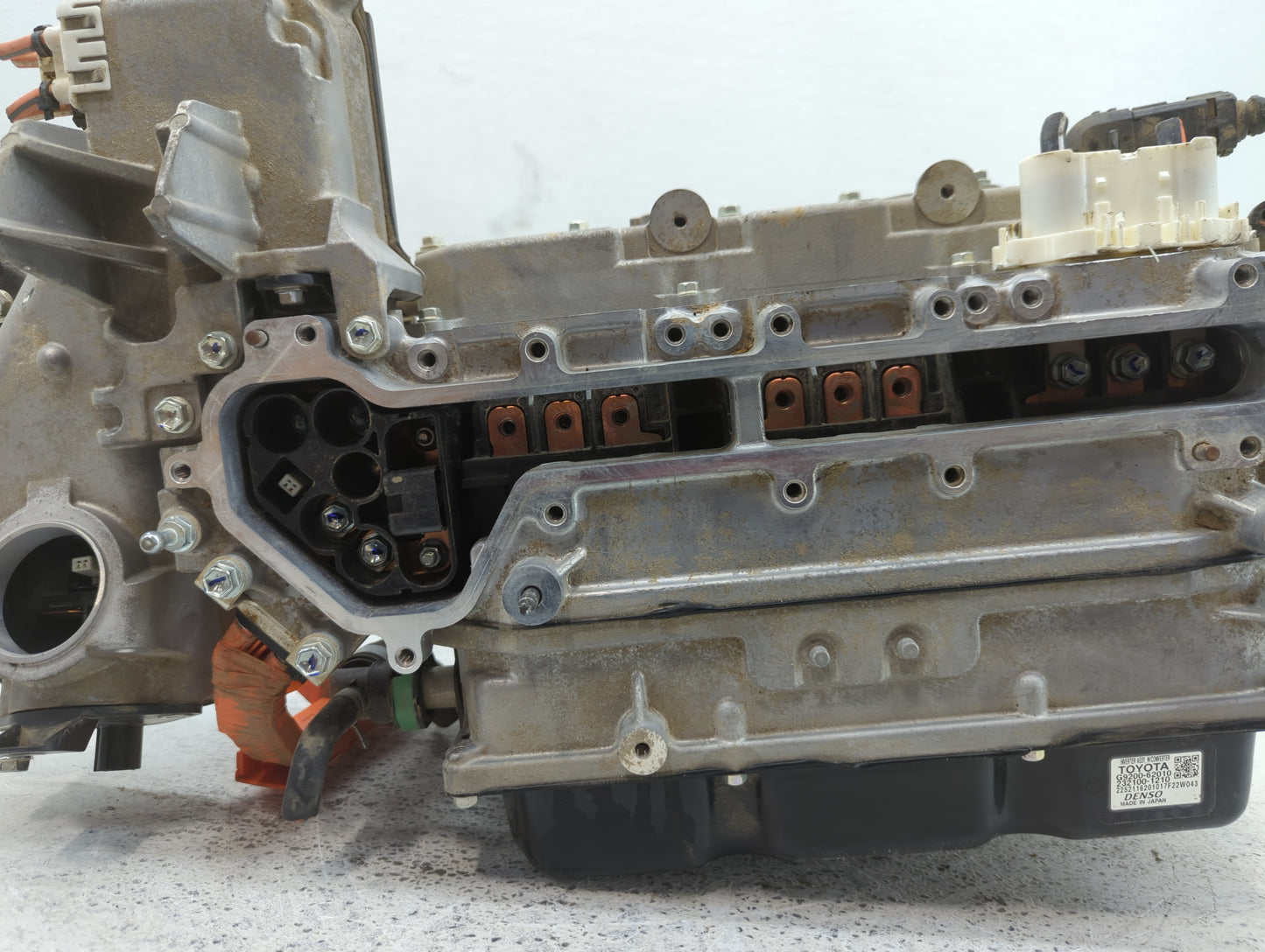 2016-2020 Toyota Mirai Hybrid DC Synergy Drive Power Inverter P/N:232100-1210 G9200-62010 Fits Fits 2016 2017 2018 2019 2020 OEM Used Auto Parts - Oemusedautoparts1.com