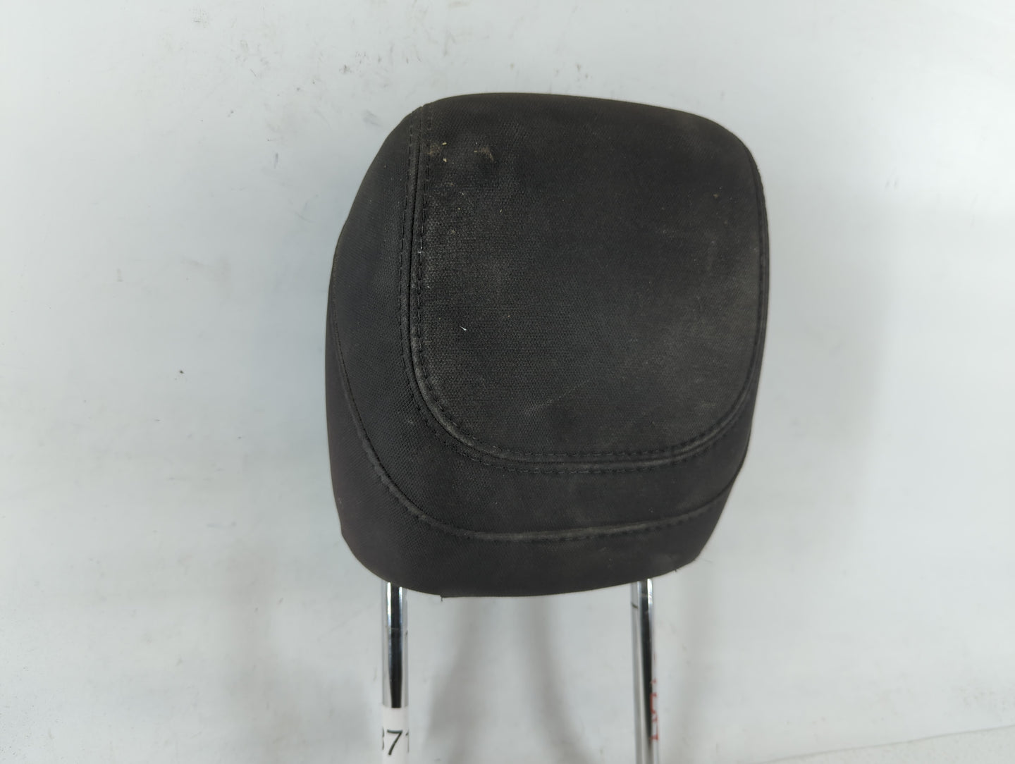 2015-2017 Chrysler 200 Headrest Head Rest Front Driver Passenger Seat Fits Fits 2015 2016 2017 OEM Used Auto Parts - Oemusedautoparts1.com