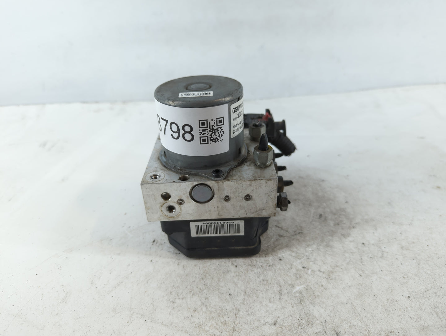 2016 Chevrolet Trax ABS Pump Control Module Replacement P/N:42403007 Fits OEM Used Auto Parts - Oemusedautoparts1.com