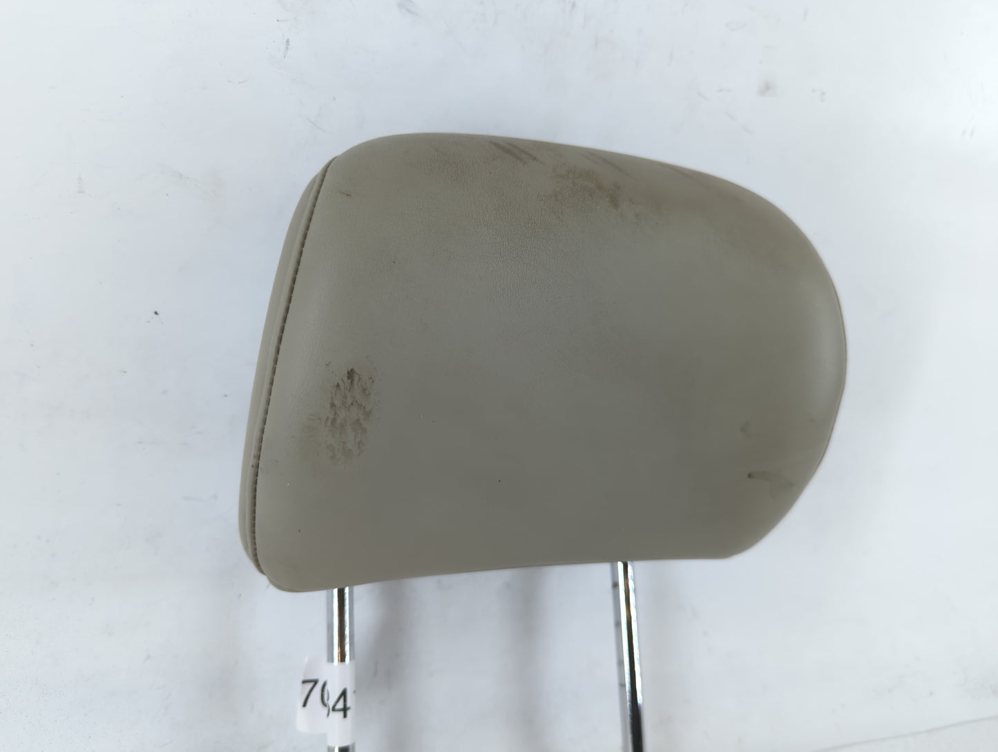 2003-2004 Infiniti G35 Headrest Head Rest Front Driver Passenger Seat Fits Fits 2003 2004 OEM Used Auto Parts - Oemusedautoparts1.com