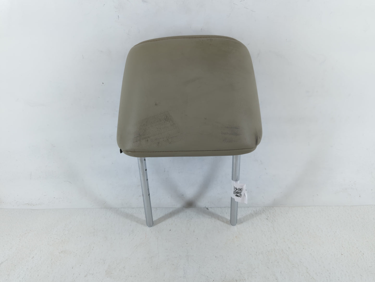 2003-2004 Infiniti G35 Headrest Head Rest Front Driver Passenger Seat Fits Fits 2003 2004 OEM Used Auto Parts - Oemusedautoparts1.com