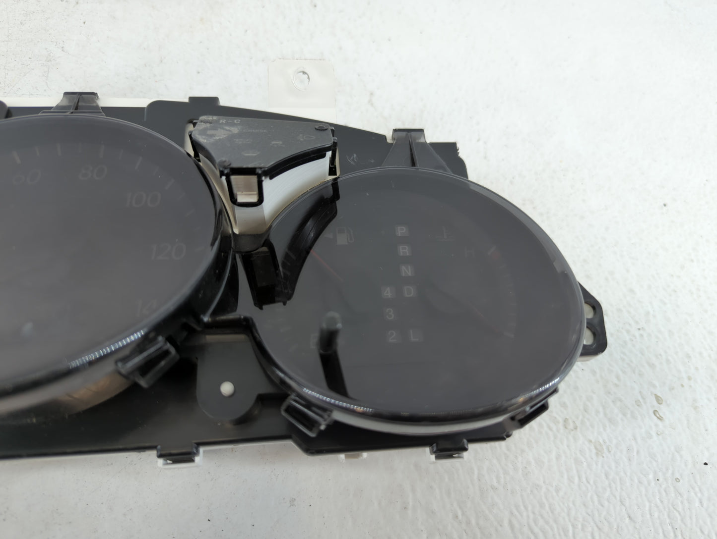 2004-2006 Lexus Es330 Instrument Cluster Speedometer Gauges P/N:257420-7360 83800-33800 Fits Fits 2004 2005 2006 OEM Used Auto Parts - Oemusedautoparts1.com