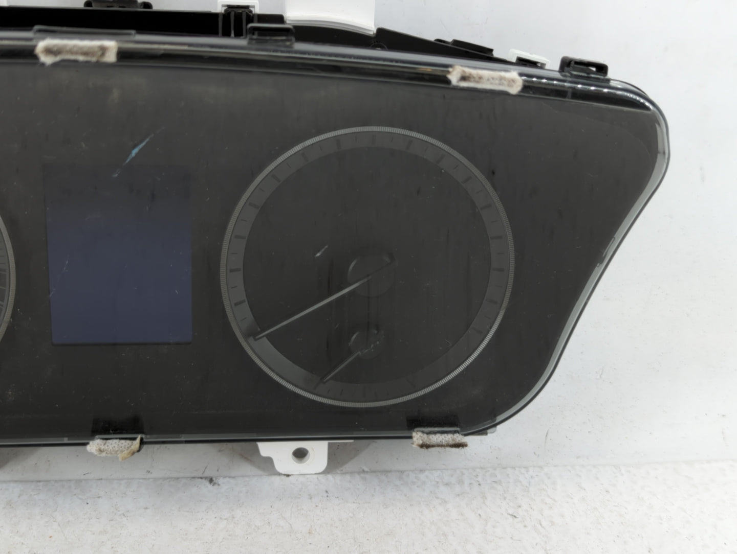2003-2005 Hyundai Sonata Instrument Cluster Speedometer Gauges P/N:94001-C2000 Fits Fits 2003 2004 2005 OEM Used Auto Parts - Oemusedautoparts1.com