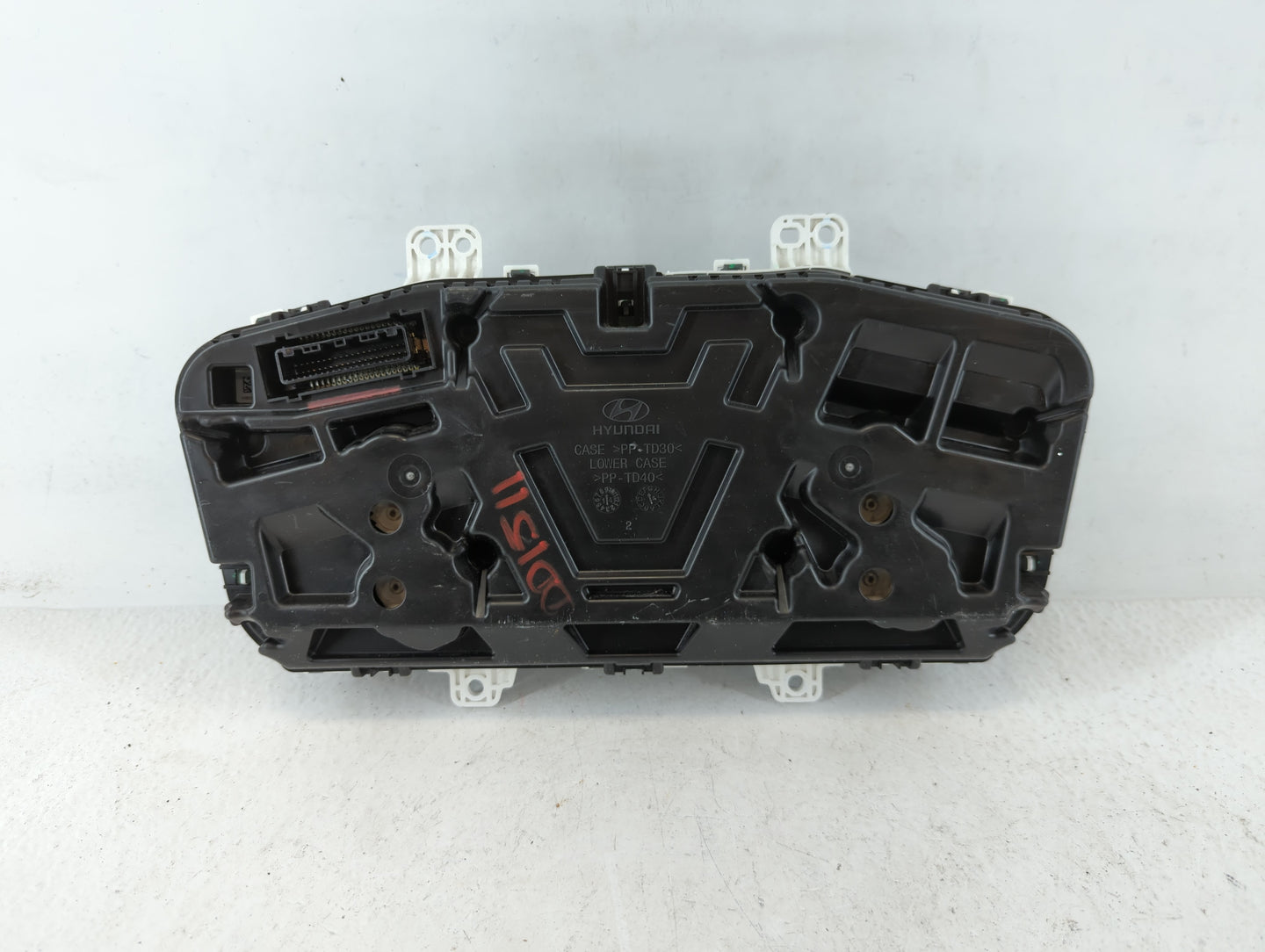 2003-2005 Hyundai Sonata Instrument Cluster Speedometer Gauges P/N:94001-C2000 Fits Fits 2003 2004 2005 OEM Used Auto Parts - Oemusedautoparts1.com