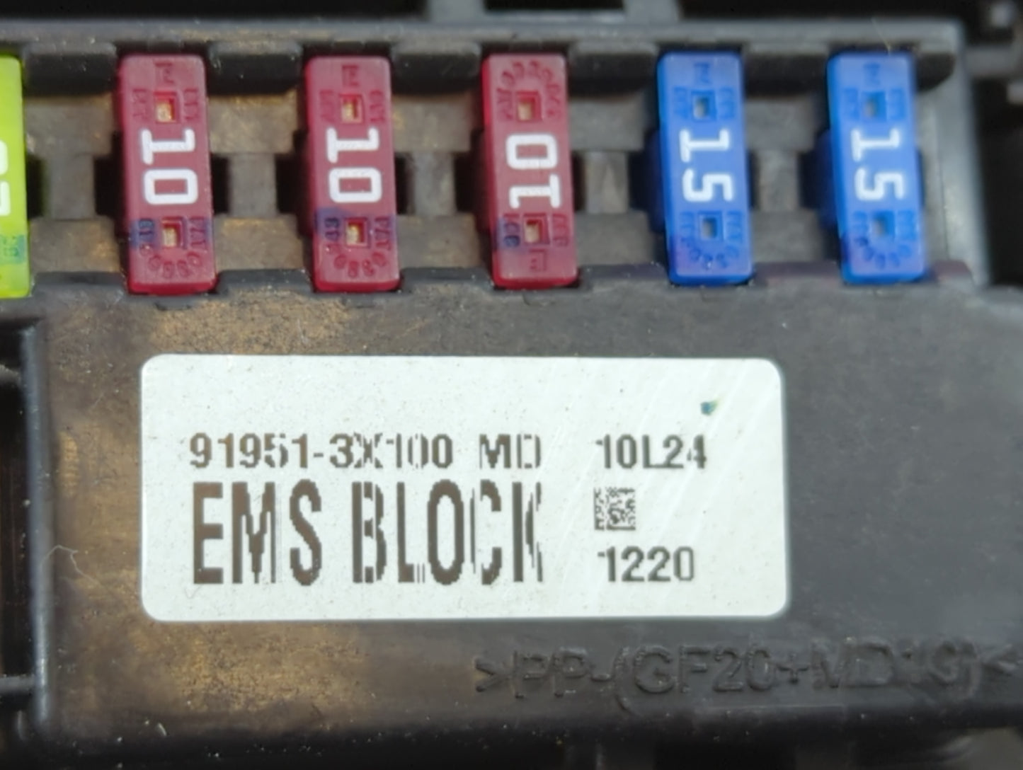 2011-2013 Hyundai Elantra Fusebox Fuse Box Panel Relay Module P/N:1205300323 91951-3X100 Fits Fits 2011 2012 2013 OEM Used Auto Parts - Oemusedautoparts1.com