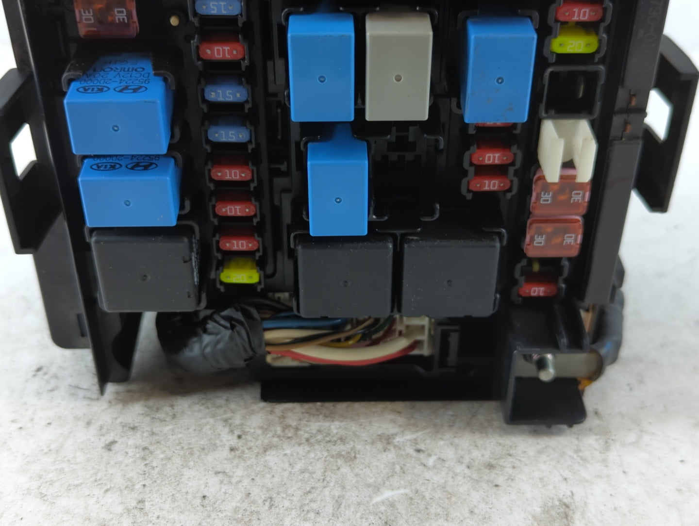 2010-2013 Kia Forte Fusebox Fuse Box Panel Relay Module P/N:1M5600EA92474 Fits Fits 2010 2011 2012 2013 OEM Used Auto Parts - Oemusedautoparts1.com
