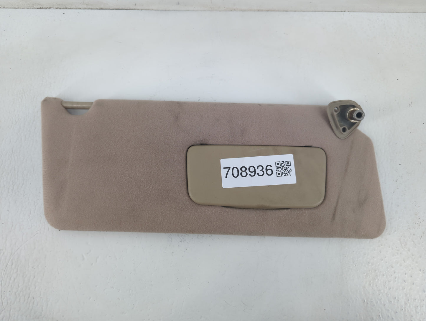 2005-2006 Toyota Camry Sun Visor Shade Replacement Passenger Right Mirror Fits Fits 2005 2006 OEM Used Auto Parts - Oemusedautoparts1.com