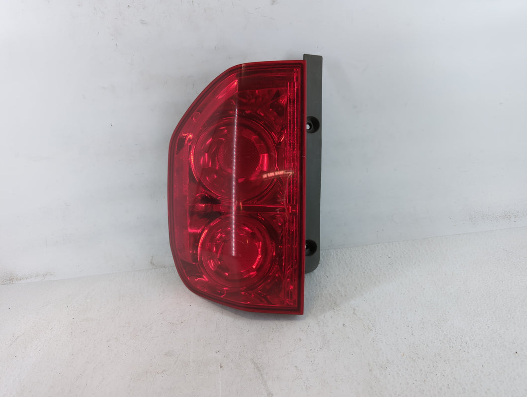 2003-2005 Honda Pilot Tail Light Assembly Passenger Right OEM Fits Fits 2003 2004 2005 OEM Used Auto Parts