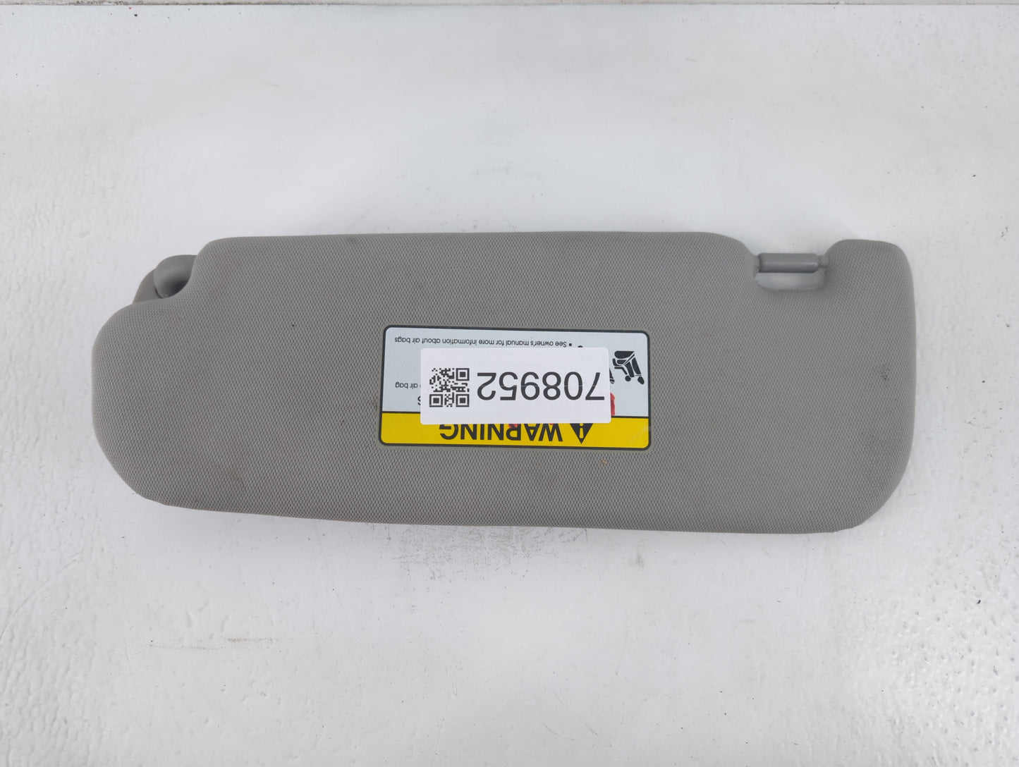 2011-2016 Kia Optima Sun Visor Shade Replacement Passenger Right Mirror Fits Fits 2011 2012 2013 2014 2015 2016 OEM Used Auto Parts - Oemusedautoparts1.com
