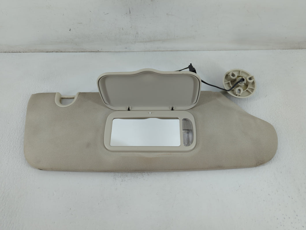 2009 Dodge Caravan Sun Visor Shade Replacement Passenger Right Mirror Fits Fits 2008 2010 OEM Used Auto Parts