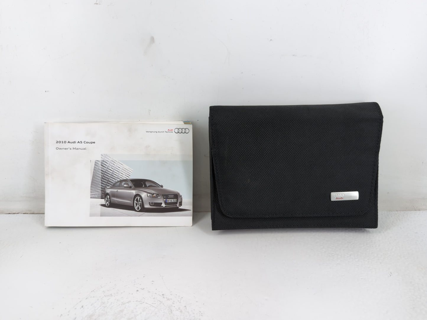 2010 Audi A5 Owners Manual Book Guide P/N:1025618T323 OEM Used Auto Parts - Oemusedautoparts1.com