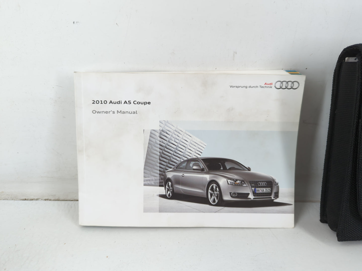 2010 Audi A5 Owners Manual Book Guide P/N:1025618T323 OEM Used Auto Parts - Oemusedautoparts1.com
