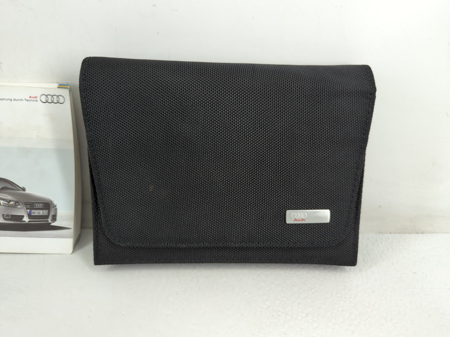 2010 Audi A5 Owners Manual Book Guide P/N:1025618T323 OEM Used Auto Parts - Oemusedautoparts1.com