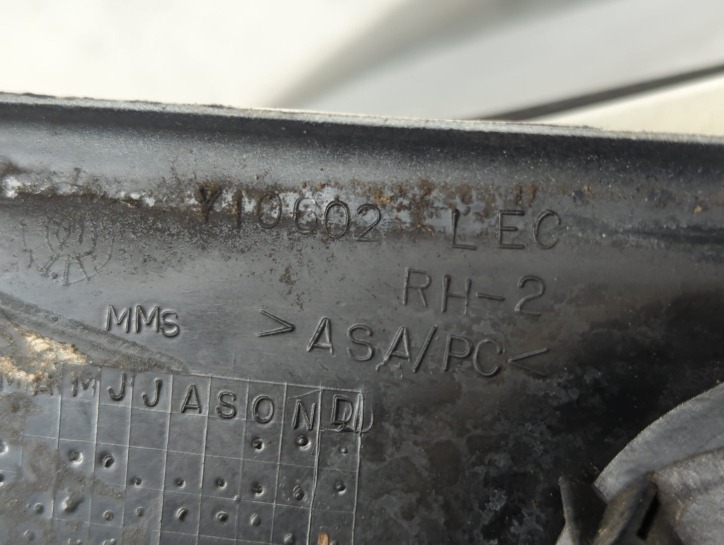 1999 Jeep Grand Cherokee Passenger Right Side View Manual Door Mirror - Oemusedautoparts1.com