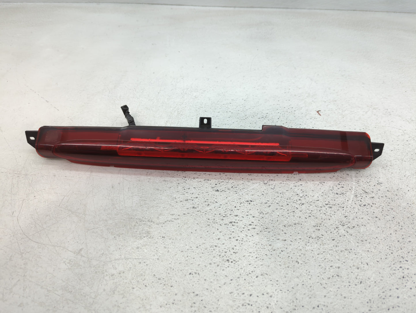 2002-2006 Chevrolet Trailblazer Ext Tail Light Assembly Driver Left OEM P/N:15201921 Fits OEM Used Auto Parts - Oemusedautoparts1.com