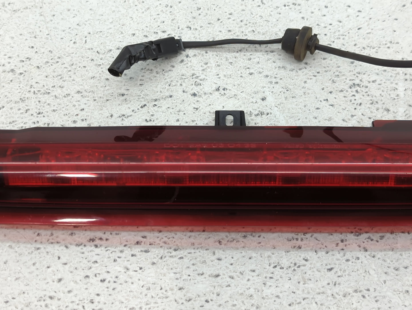 2002-2006 Chevrolet Trailblazer Ext Tail Light Assembly Driver Left OEM P/N:15201921 Fits OEM Used Auto Parts - Oemusedautoparts1.com