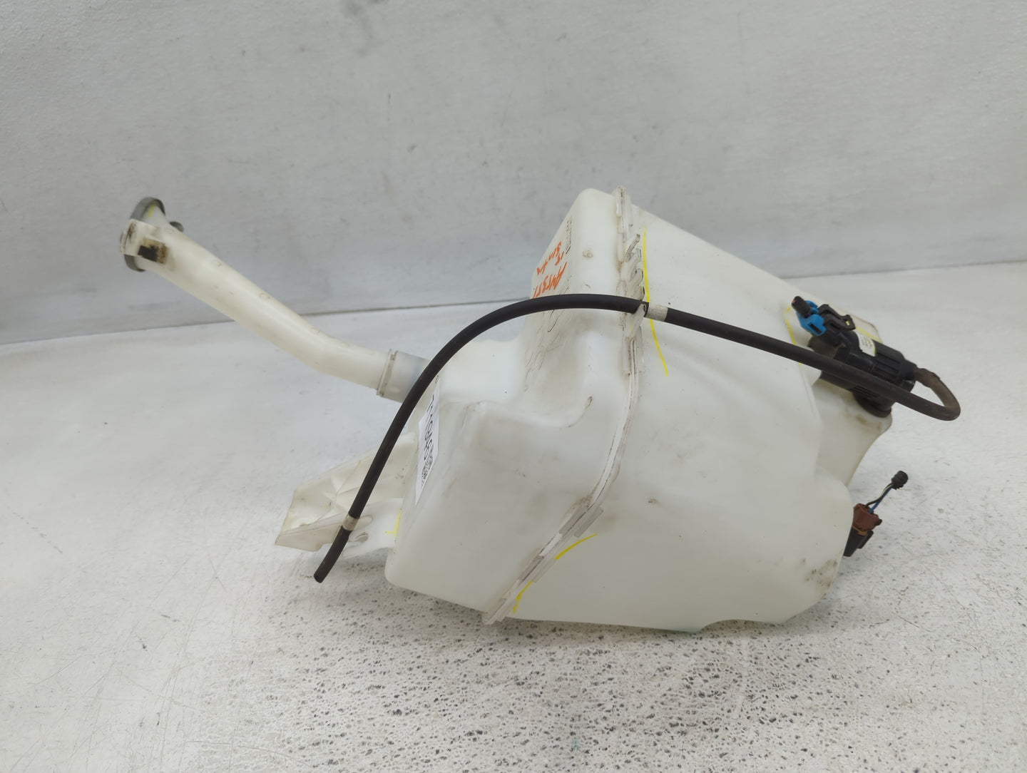 2013-2015 Nissan Sentra Windshield Washer Fluid Reservoir Bottle Oem - Oemusedautoparts1.com