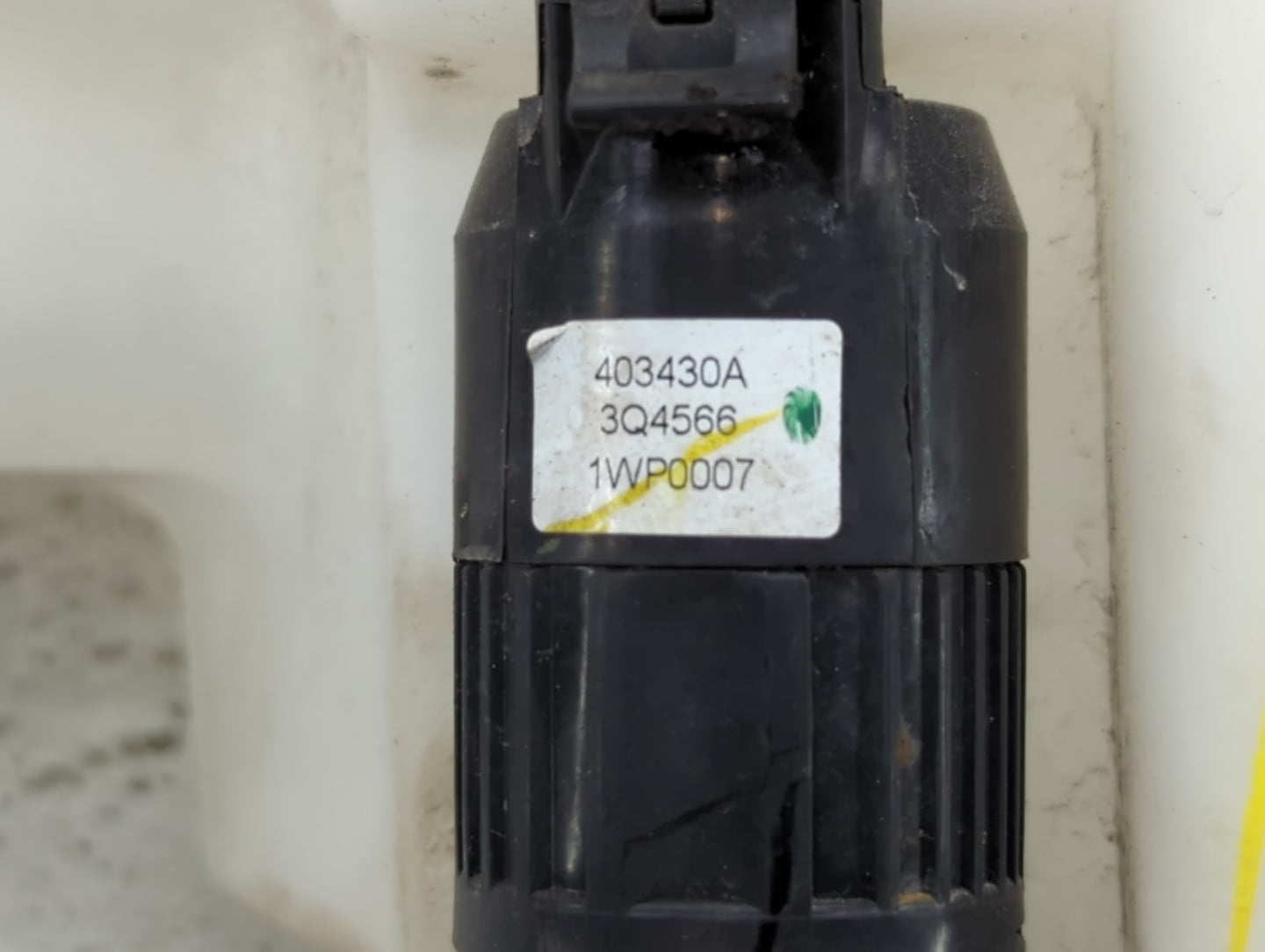 2013-2015 Nissan Sentra Windshield Washer Fluid Reservoir Bottle Oem - Oemusedautoparts1.com