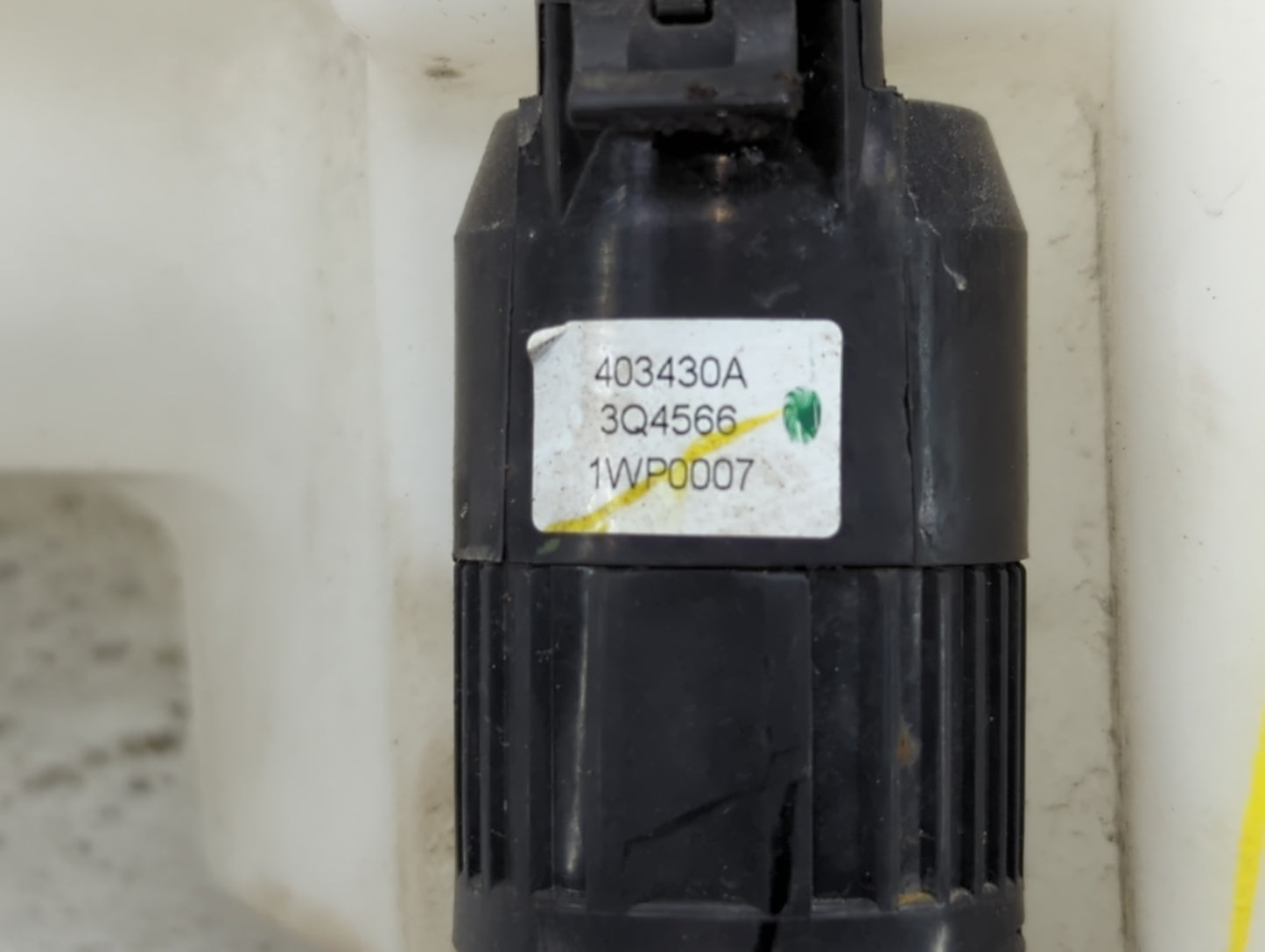 2013-2015 Nissan Sentra Windshield Washer Fluid Reservoir Bottle Oem - Oemusedautoparts1.com