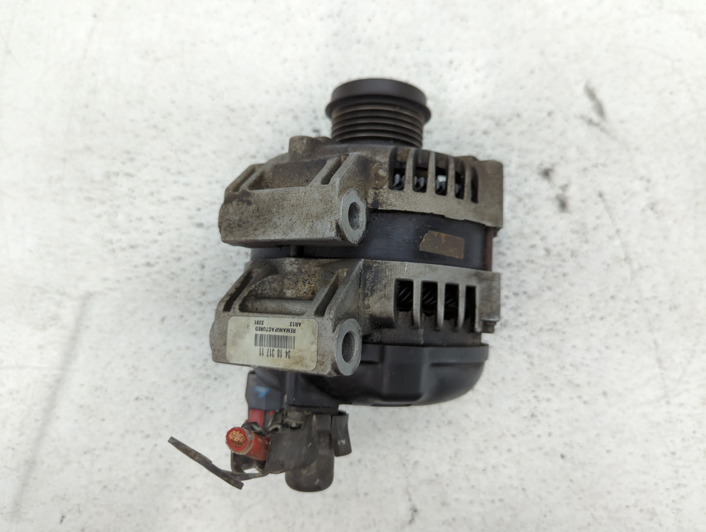 2011-2014 Volkswagen Routan Alternator Replacement Generator Charging Assembly Engine OEM P/N:34 18 317 11 Fits OEM Used Auto Parts - Oemusedautoparts1.com