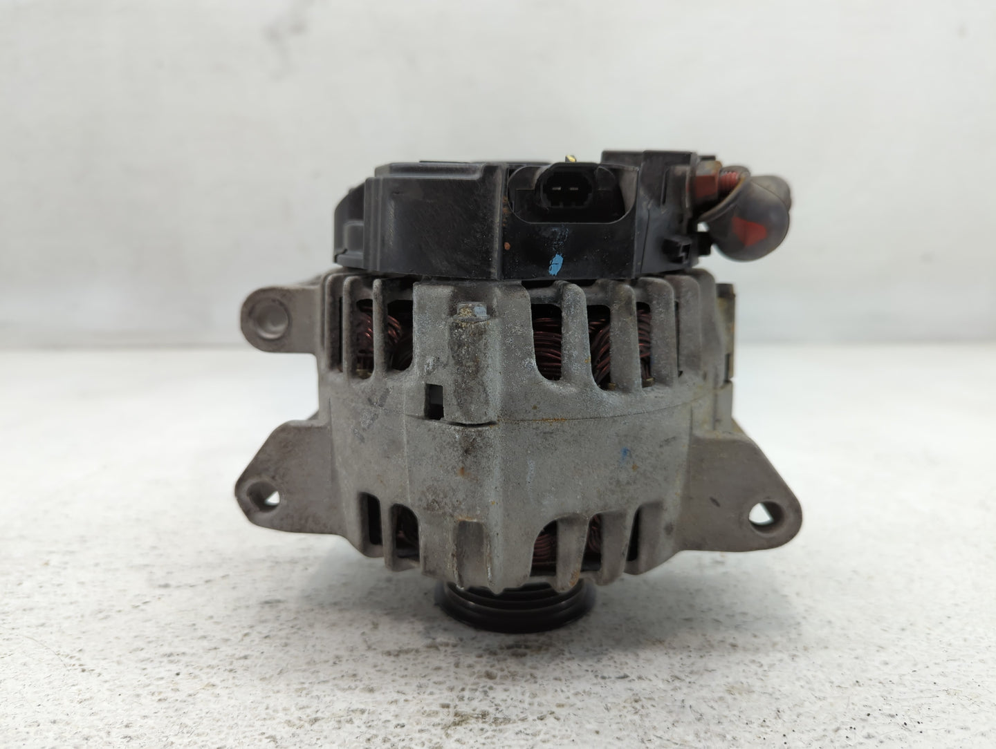 2010-2017 Gmc Terrain Alternator Replacement Generator Charging Assembly Engine OEM P/N:13588328 Fits OEM Used Auto Parts - Oemusedautoparts1.com
