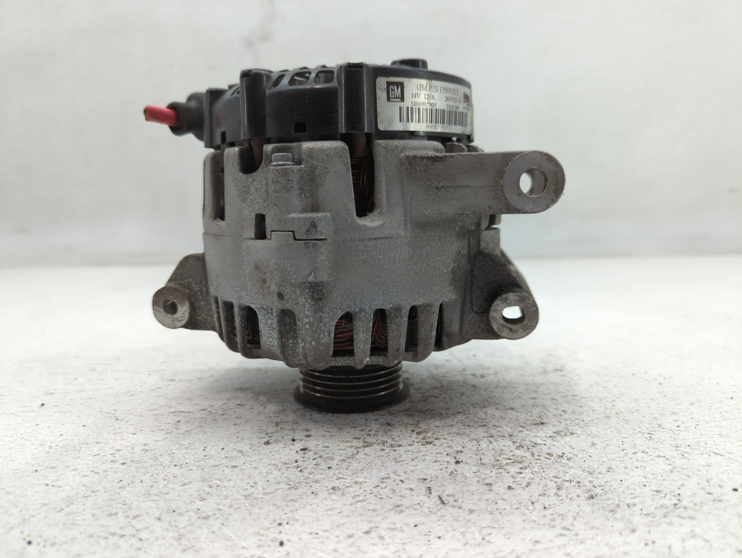 2010-2017 Gmc Terrain Alternator Replacement Generator Charging Assembly Engine OEM P/N:2605323 A 13500315 Fits OEM Used Auto Parts - Oemusedautoparts1.com