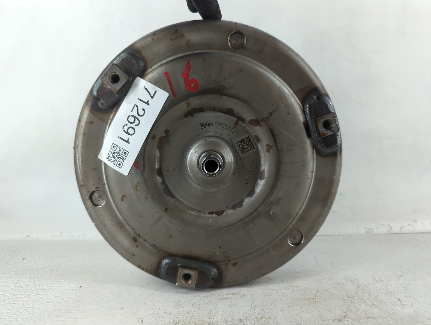 2018 Chevrolet Equinox Torque Converter Automatic Transmission OEM P/N:24263354 141050485 Fits OEM Used Auto Parts