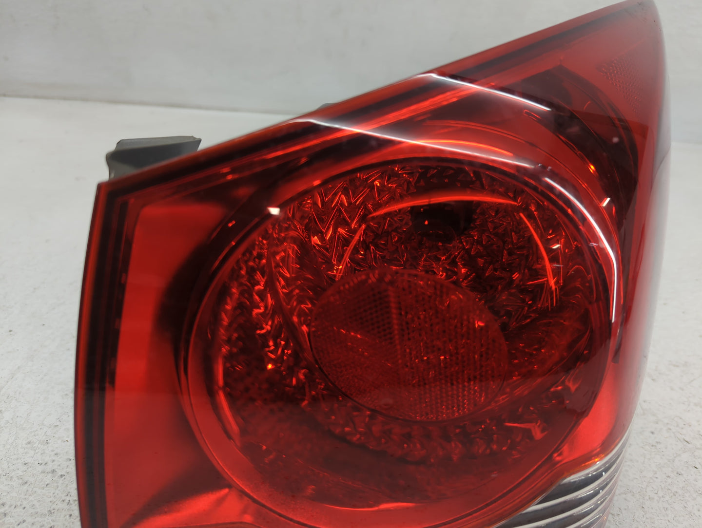 2011-2016 Chevrolet Cruze Tail Light Assembly Passenger Right OEM Fits Fits 2011 2012 2013 2014 2015 2016 OEM Used Auto Parts - Oemusedautoparts1.com