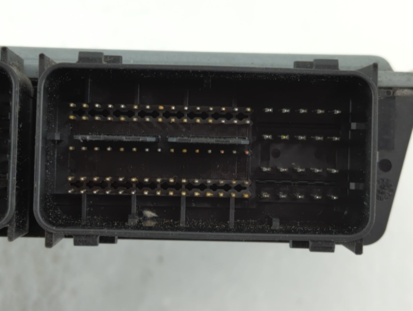 2015-2018 Ford Edge PCM Engine Control Computer ECU ECM PCU OEM P/N:FL3A-12B684-BEB F2GA-12A650-BJC Fits OEM Used Auto Parts - Oemusedautoparts1.com