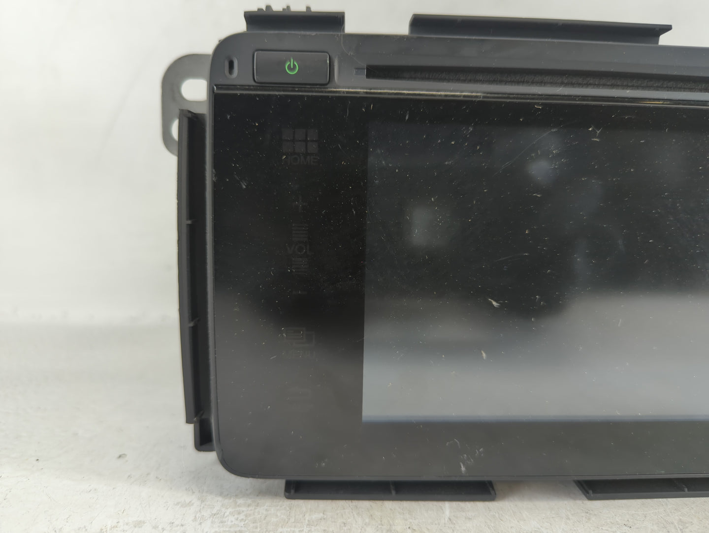 2017 Honda Hr-V Radio AM FM Cd Player Receiver Replacement P/N:39100-T7W-A210-M1 Fits OEM Used Auto Parts - Oemusedautoparts1.com
