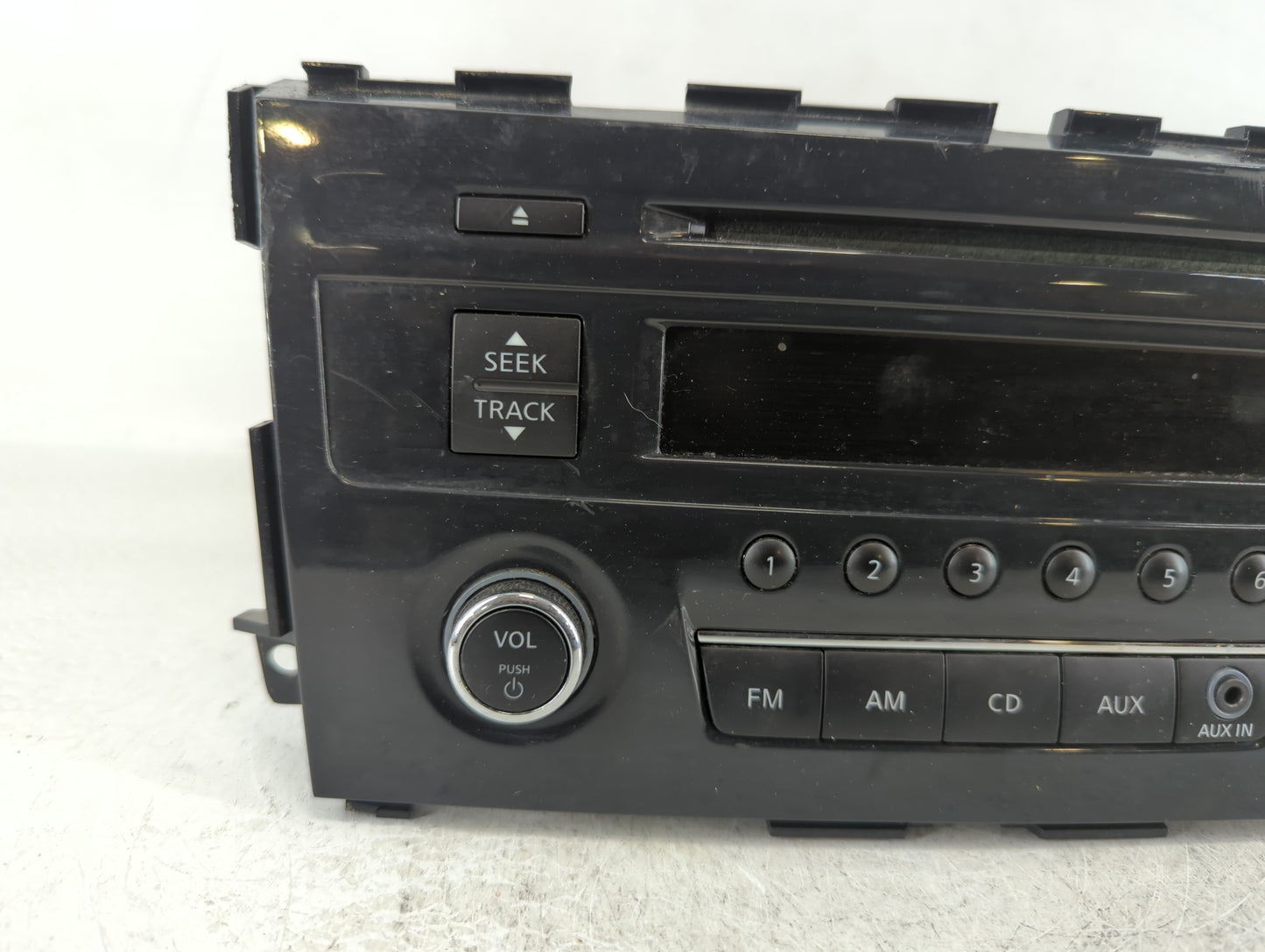 2013-2015 Nissan Altima Radio AM FM Cd Player Receiver Replacement P/N:28185 3TB0G Fits Fits 2013 2014 2015 OEM Used Auto Parts - Oemusedautoparts1.com