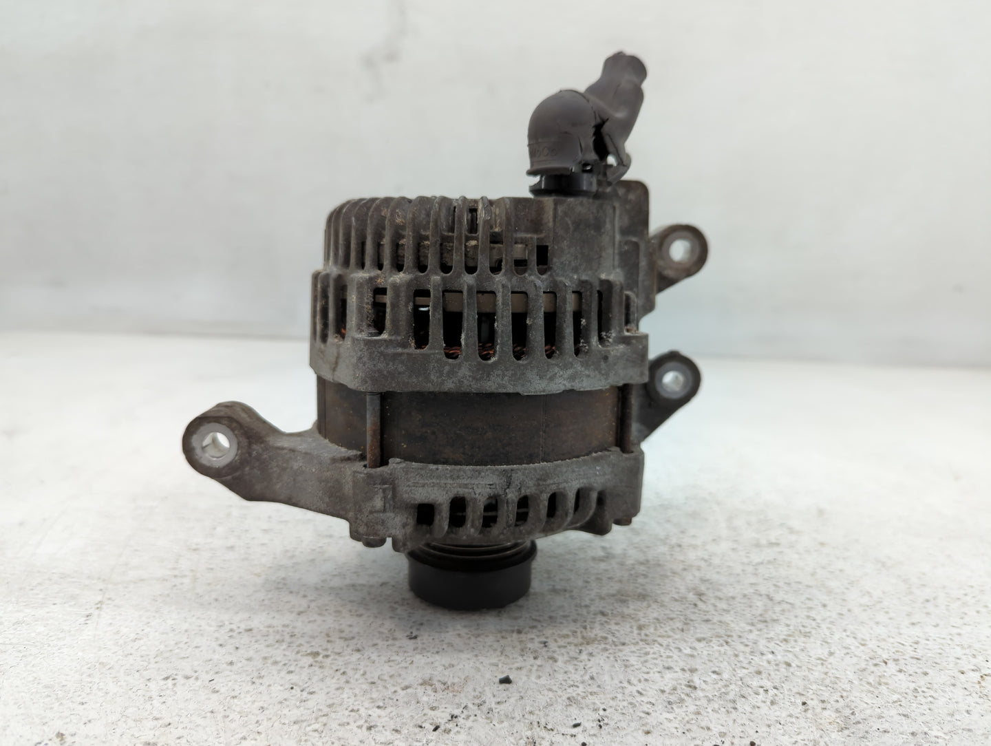 2013-2020 Ford Fusion Alternator Replacement Generator Charging Assembly Engine OEM P/N:DS7T-10300-HA Fits OEM Used Auto Parts - Oemusedautoparts1.com