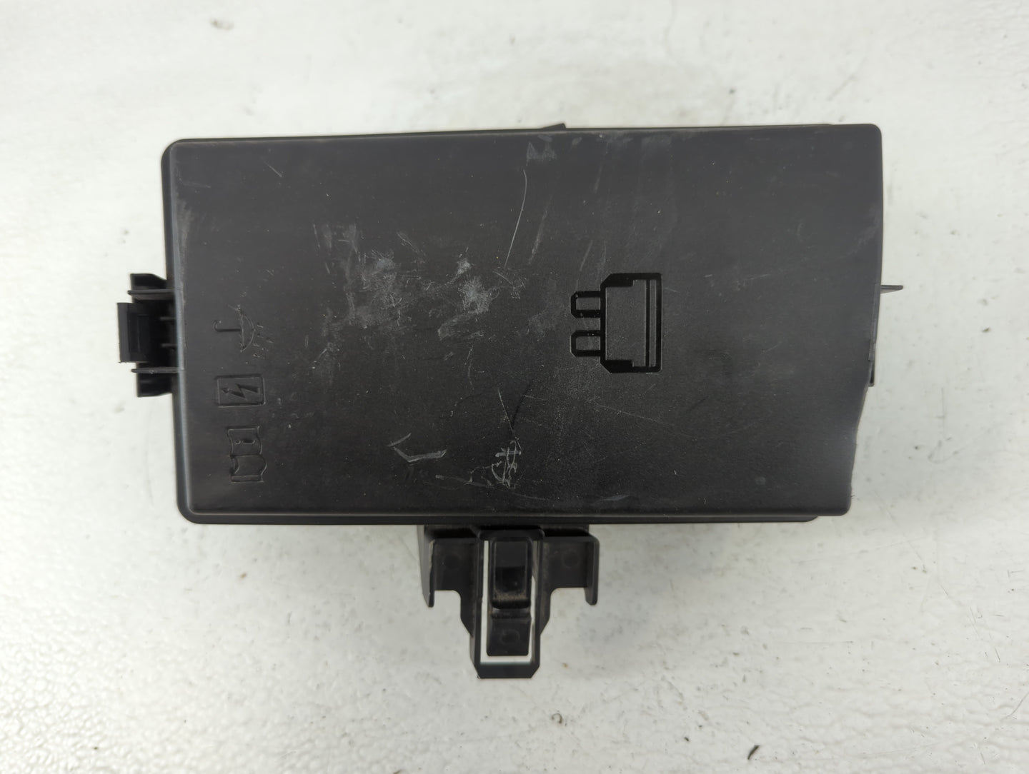 2012-2018 Volkswagen Tiguan Fusebox Fuse Box Panel Relay Module P/N:5Q0.907.361D 5Q0907361D Fits OEM Used Auto Parts - Oemusedautoparts1.com