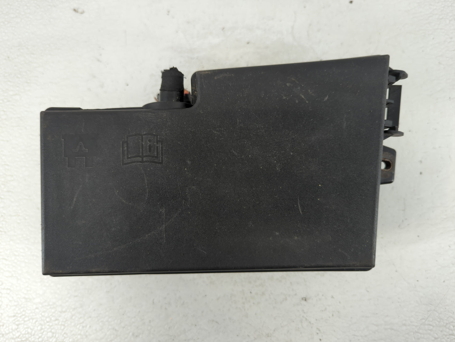 2018 Ford Escape Fusebox Fuse Box Panel Relay Module P/N:E02345500 AV6T-14A067-AD Fits OEM Used Auto Parts - Oemusedautoparts1.com