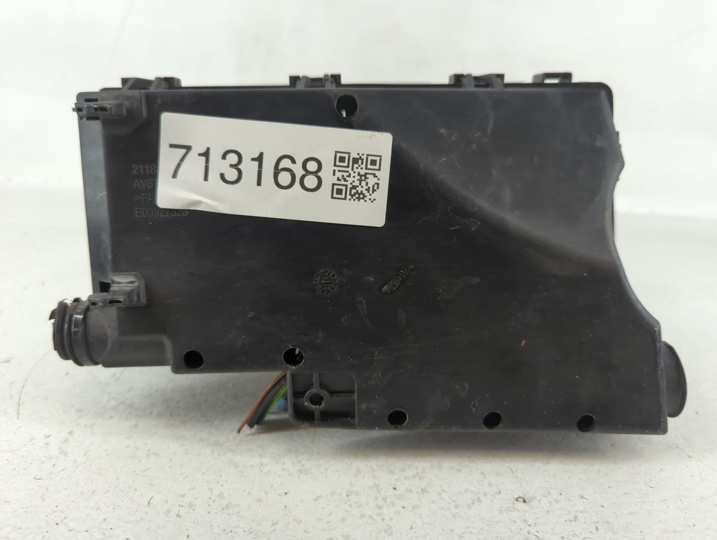 2018 Ford Escape Fusebox Fuse Box Panel Relay Module P/N:E02345500 AV6T-14A067-AD Fits OEM Used Auto Parts - Oemusedautoparts1.com