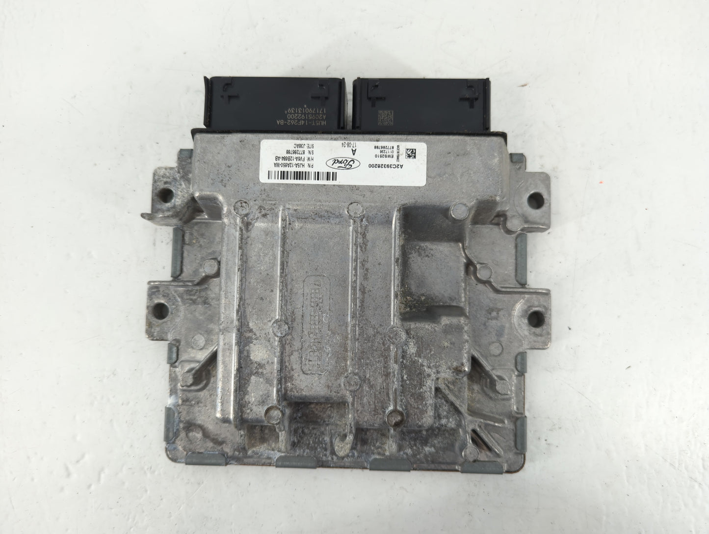 2017-2019 Ford Escape PCM Engine Control Computer ECU ECM PCU OEM P/N:HJ5A-12A560-MA Fits Fits 2017 2018 2019 OEM Used Auto Parts - Oemusedautoparts1.com