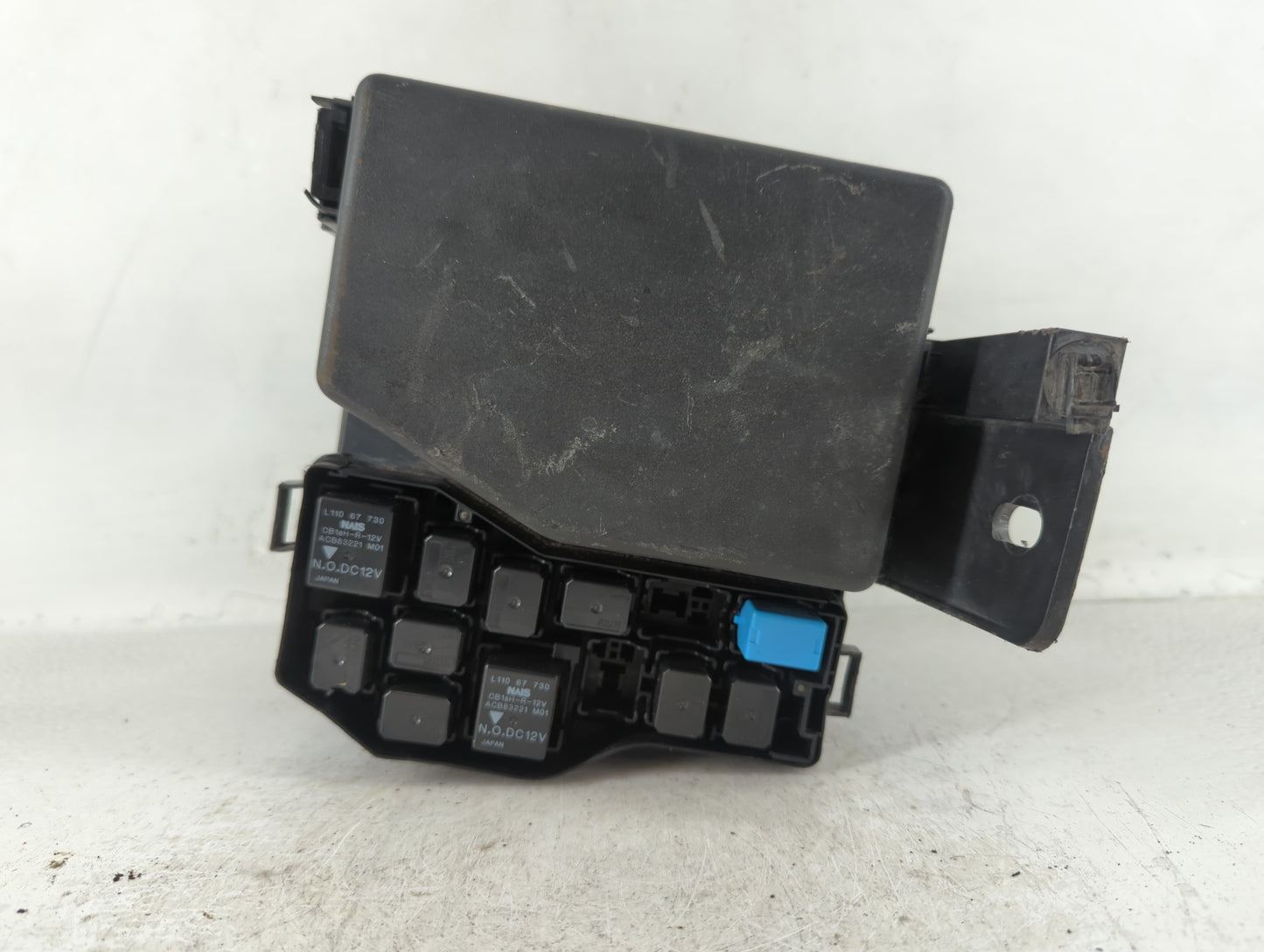 2013-2015 Mazda Cx-9 Fusebox Fuse Box Panel Relay Module P/N:TK21-66760 Fits Fits 2013 2014 2015 OEM Used Auto Parts - Oemusedautoparts1.com