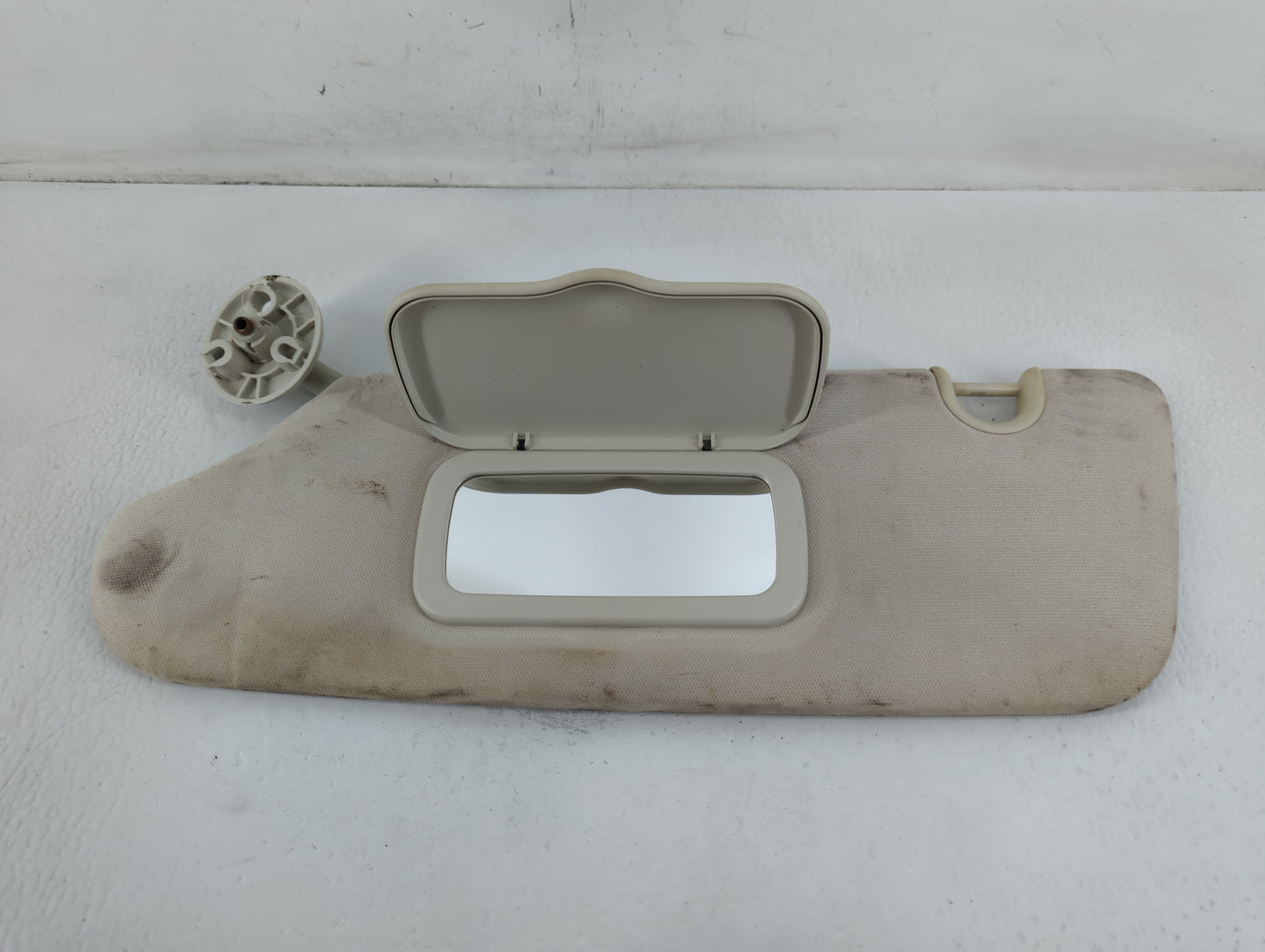 2020 Dodge Caravan Sun Visor Shade Replacement Driver Left Mirror Fits Fits 2008 2009 2010 OEM Used Auto Parts - Oemusedautoparts1.com