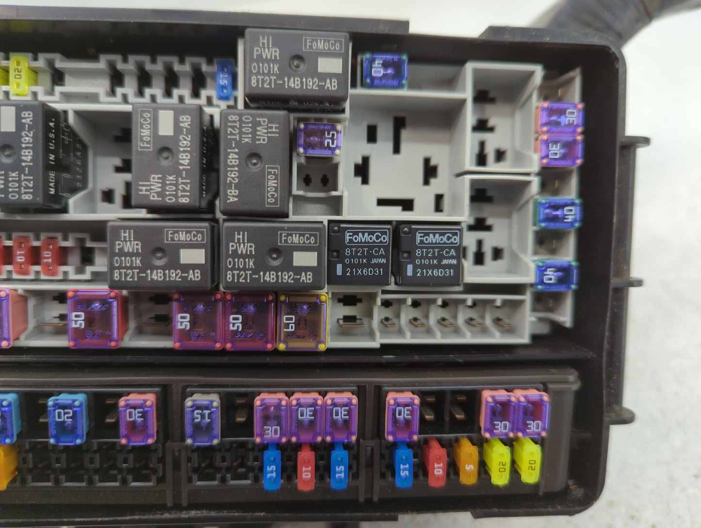 2003-2011 Honda Element Fusebox Fuse Box Panel Relay Module P/N:6351-3023 GU5T-14A003-AA Fits OEM Used Auto Parts - Oemusedautoparts1.com